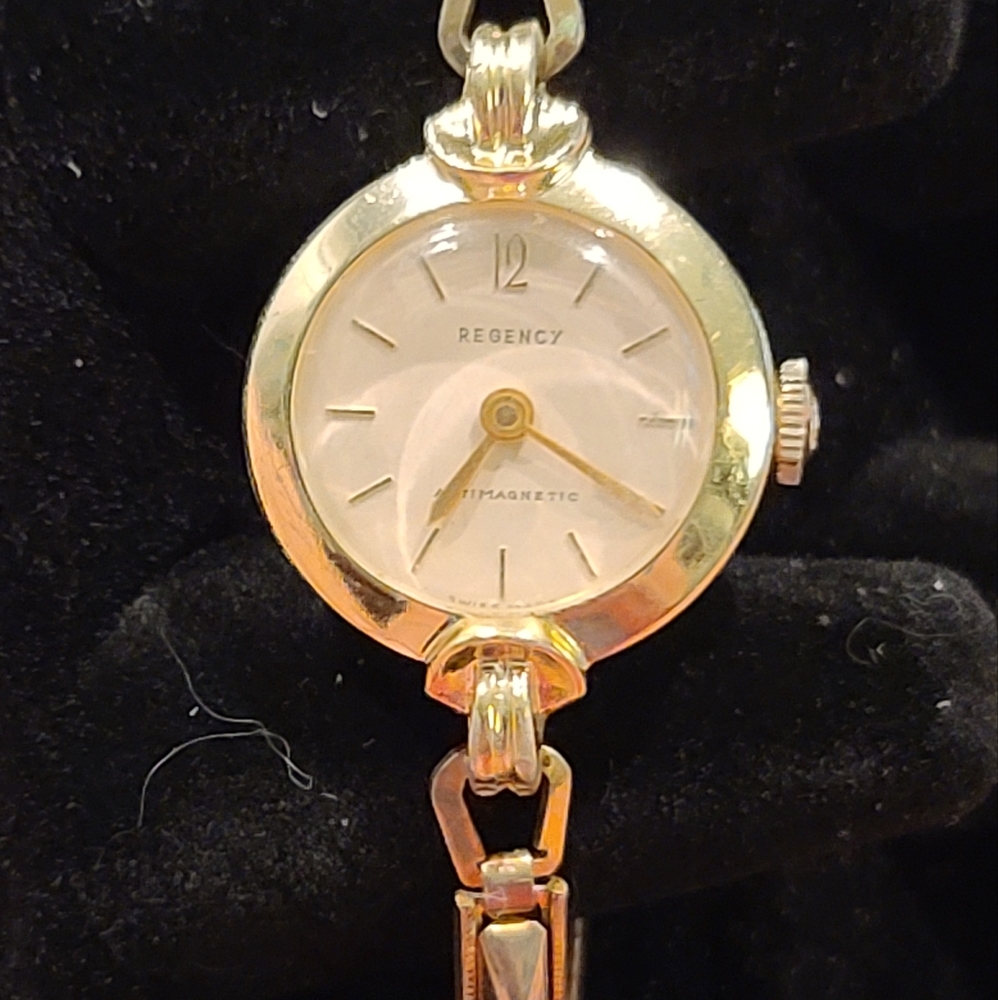Womens Vintage Regency Wrist Watch Art Deco Swiss Made